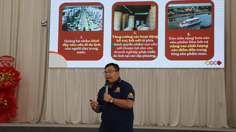 Diễn giả đề xuất nhiều giải pháp phát triển du lịch.
