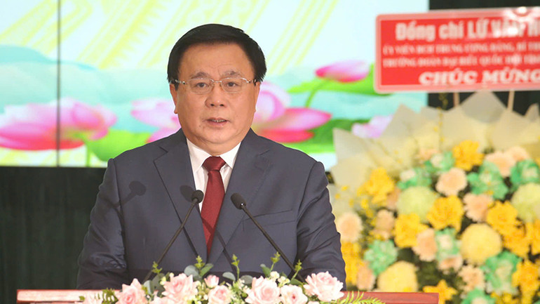 Đồng chí Nguyễn Xuân Thắng phát biểu tại buổi lễ