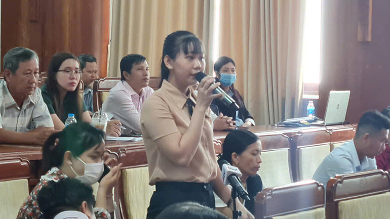 Người hoạt động không chuyên trách phản ánh, kiến nghị tại buổi đối thoại