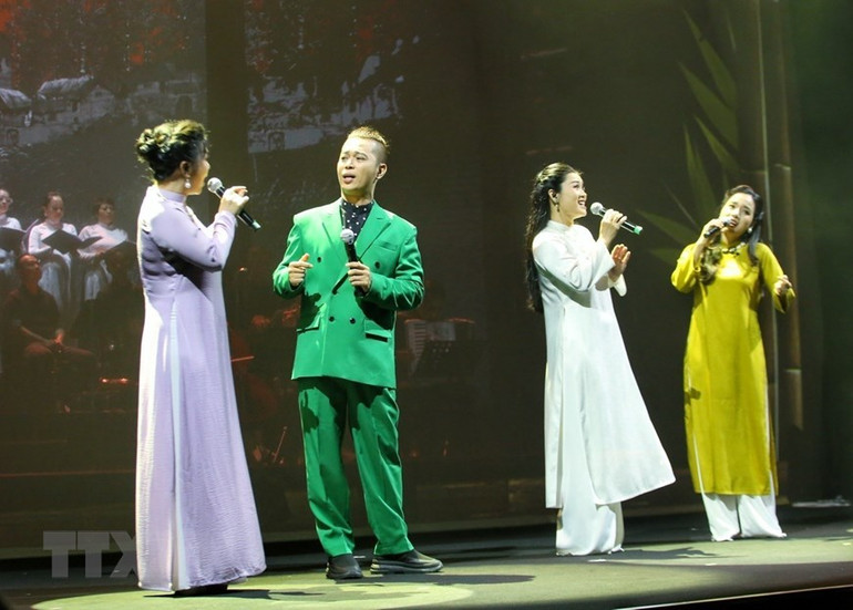 [Ảnh] Chương trình nghệ thuật kỷ niệm 100 năm ngày sinh Nhạc sĩ Văn Cao ảnh 8