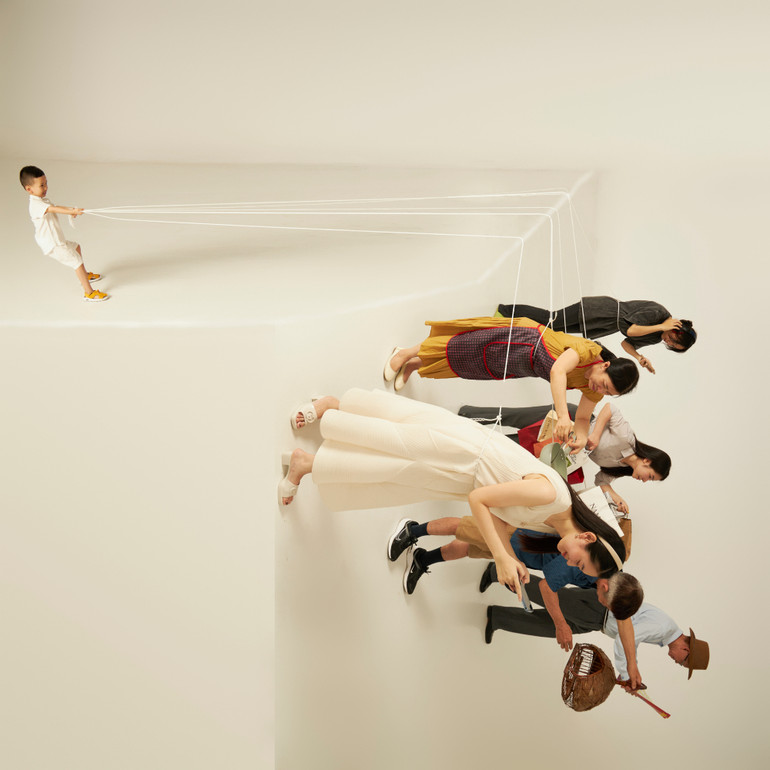 Tác phẩm Mọi người ơi, chơi cùng con nhé của tác giả Lưu Thành Đạt, thể loại ảnh ý tưởng.