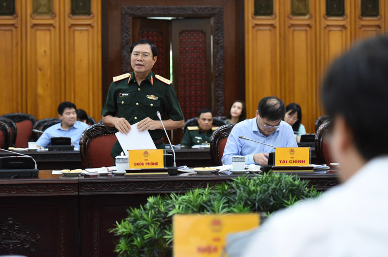 [Ảnh] Thủ tướng chủ trì họp Ban Chỉ đạo tổng kết 20 năm thực hiện mô hình tổ chức bộ máy của Chính phủ ảnh 7