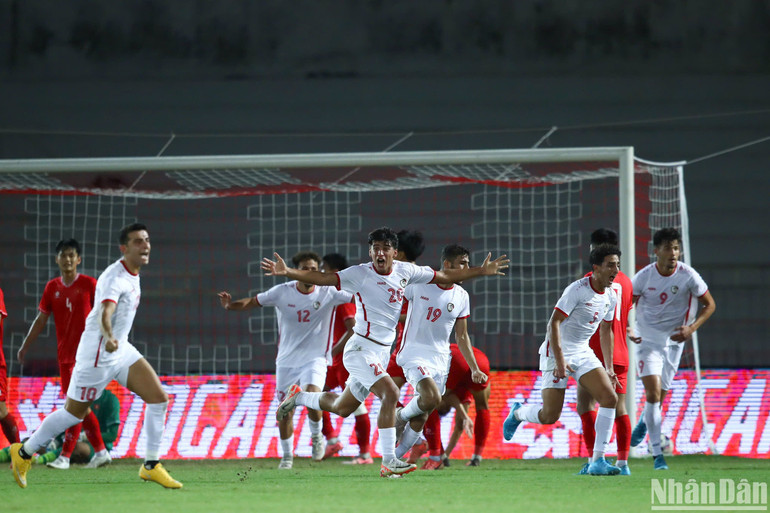 Các cầu thủ U20 Syria ăn mừng bàn thắng. (Ảnh: SƠN TÙNG)