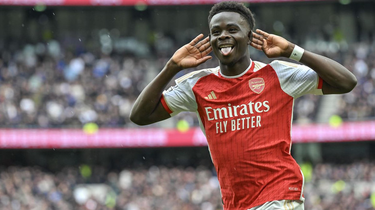 Saka có phong độ ấn tượng trong ba trận mở màn mùa giải. (Ảnh: Getty)