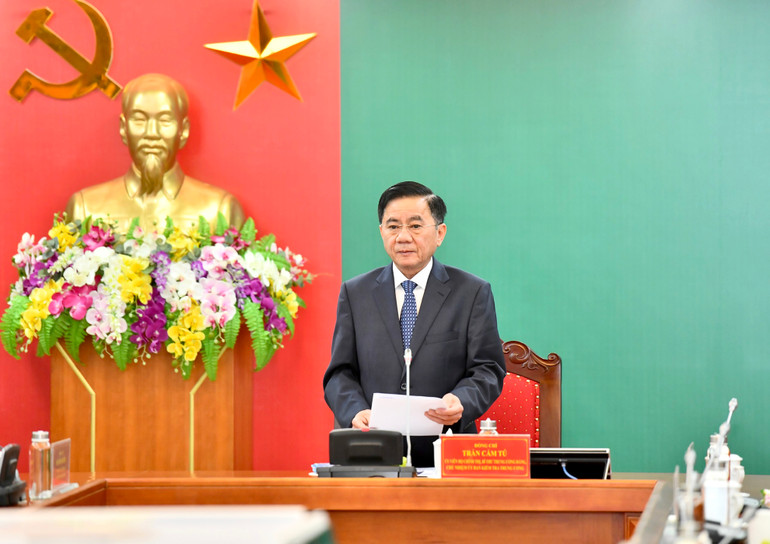 Đồng chí Trần Cẩm Tú phát biểu tại buổi gặp mặt. Đồng chí Trần Cẩm Tú phát biểu tại buổi gặp mặt.