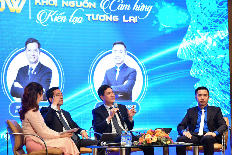 Các diễn giả chia sẻ những câu chuyện về nguồn cảm hứng, sáng tạo trong sản xuất, kinh doanh.