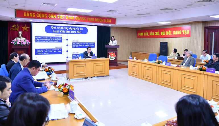 Hội nghị có sự tham gia của nhiều chuyên gia, đại diện các tổ chức chính trị-xã hội.