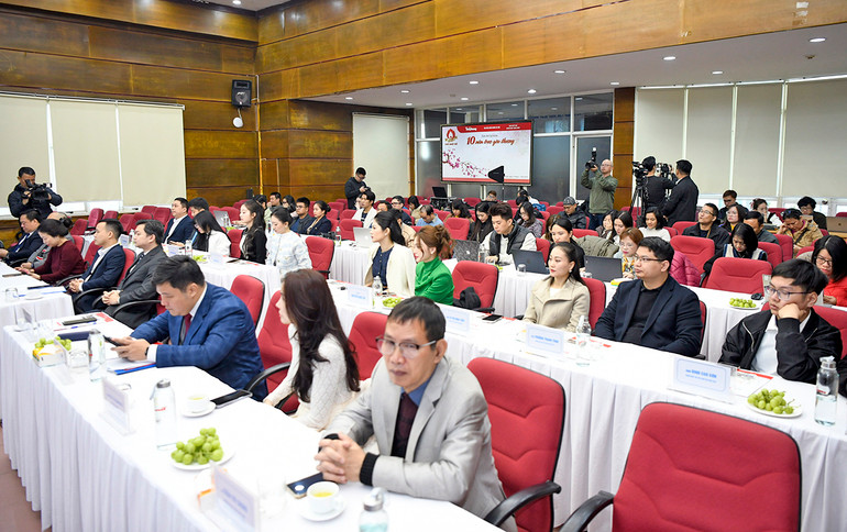 Toàn cảnh buổi Họp báo. Toàn cảnh buổi Họp báo.