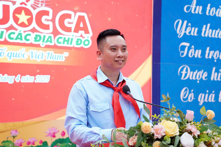 Đồng chí Lê Anh Quân phát biểu ý kiến tại buổi lễ.