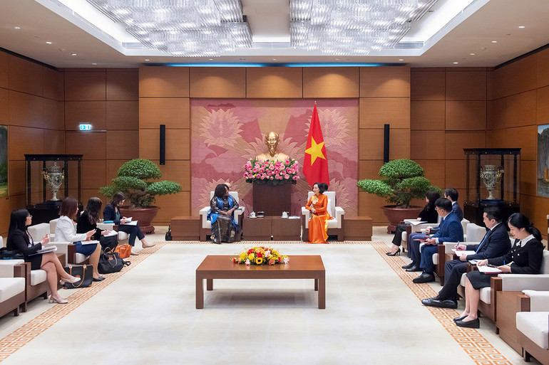 Toàn cảnh buổi tiếp.