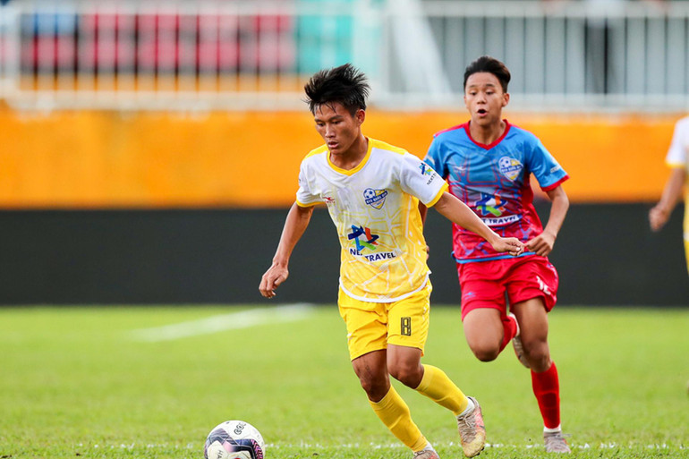 Trận đấu kịch tính với những bàn thắng sớm. Trận đấu kịch tính với những bàn thắng sớm.