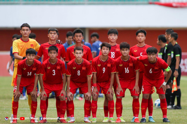Đội hình ra sân của U16 Việt Nam. (Ảnh: VFF)