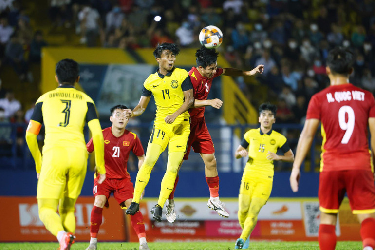 U19 Việt Nam mở tỷ số từ một pha đánh đầu. (Ảnh: VFF) U19 Việt Nam mở tỷ số từ một pha đánh đầu. (Ảnh: VFF)