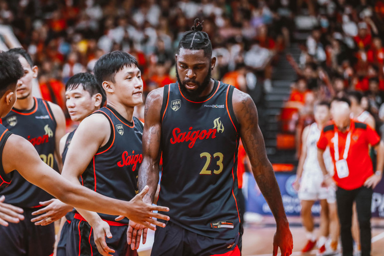 Alonzo Stafford thi đấu xuất sắc.