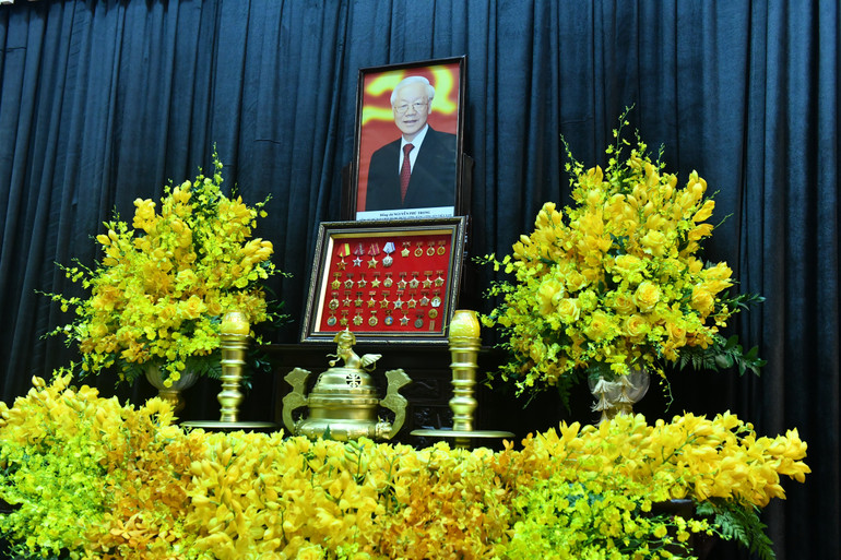 Toàn cảnh Lễ viếng Tổng Bí thư Nguyễn Phú Trọng: Trang nghiêm và xúc động ảnh 7