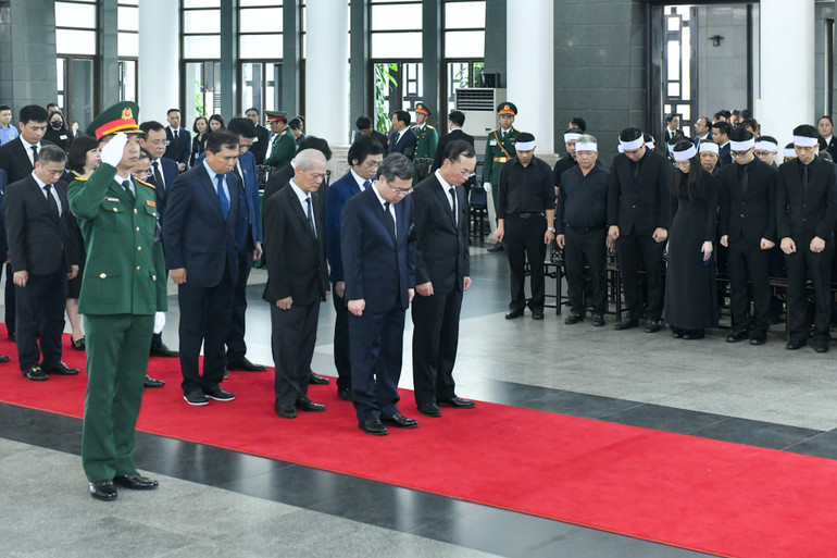 Toàn cảnh Lễ viếng Tổng Bí thư Nguyễn Phú Trọng: Trang nghiêm và xúc động ảnh 221