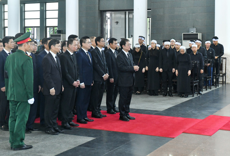 Toàn cảnh Lễ viếng Tổng Bí thư Nguyễn Phú Trọng: Trang nghiêm và xúc động ảnh 196