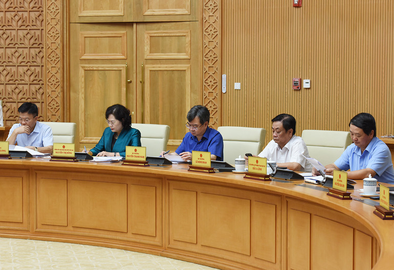 Đại diện lãnh đạo các bộ, ban ngành tham dự hội nghị.