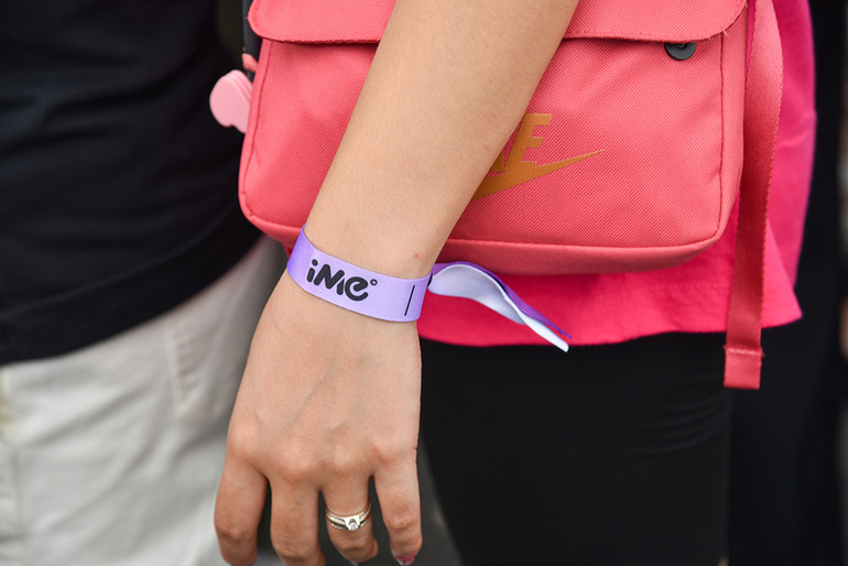 [Ảnh] Sân vận động Mỹ Đình chật cứng người hâm mộ tham gia đêm nhạc của Blackpink ảnh 6