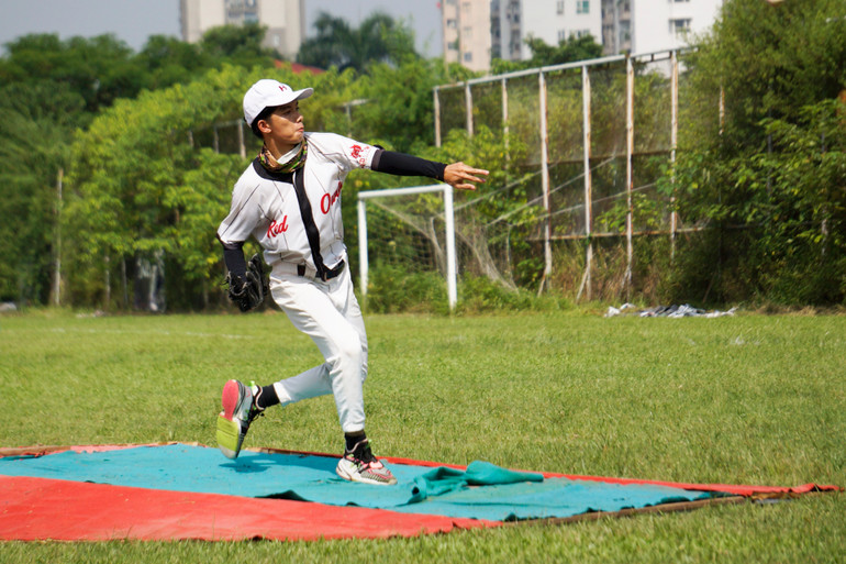 Sau khi bị dẫn trước, HUST Red Owls nhanh chóng lấy lại sự tự tin.