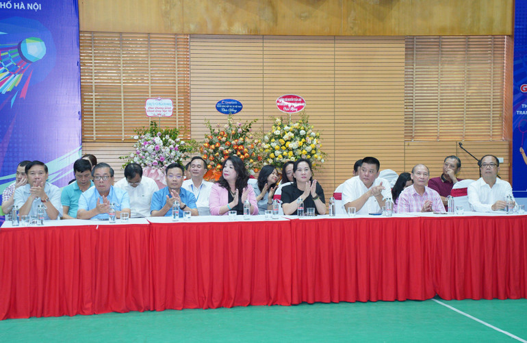 Các đại biểu tham dự Lễ bế mạc. Các đại biểu tham dự Lễ bế mạc.