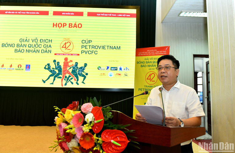 Đồng chí Quế Đình Nguyên, Phó Tổng Biên tập Báo Nhân Dân, Phó Trưởng Ban Chỉ đạo Giải vô địch bóng bàn quốc gia Báo Nhân Dân lần thứ 42 phát biểu ý kiến tại buổi họp báo. Đồng chí Quế Đình Nguyên, Phó Tổng Biên tập Báo Nhân Dân, Phó Trưởng Ban Chỉ đạo Giải vô địch bóng bàn quốc gia Báo Nhân Dân lần thứ 42 phát biểu ý kiến tại buổi họp báo.