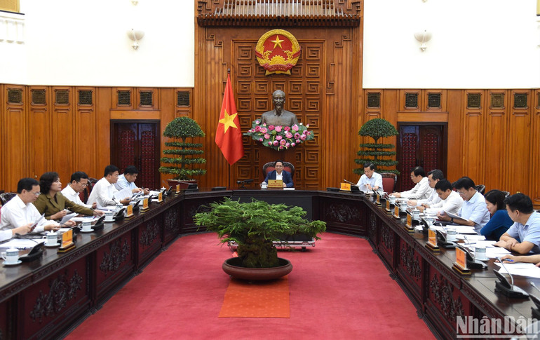 Quang cảnh cuộc họp.