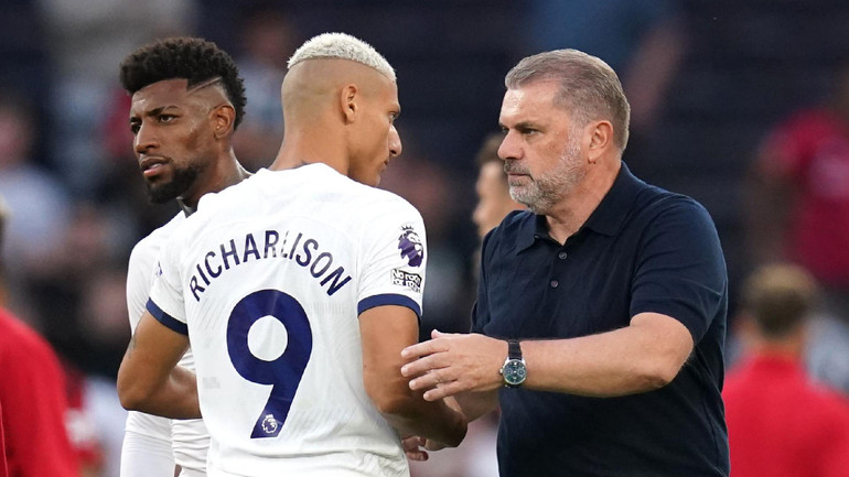 Huấn luyện viên Postecoglou hiếm khi xoay tua đội hình. (Ảnh: beIN SPORTS) Huấn luyện viên Postecoglou hiếm khi xoay tua đội hình. (Ảnh: beIN SPORTS)