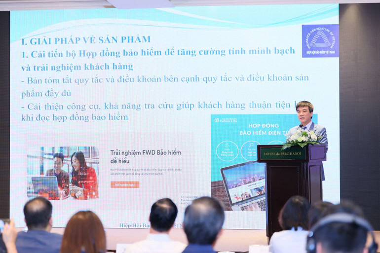 Ông Ngô Trung Dũng, Phó Tổng Thư ký Hiệp hội Bảo hiểm Việt Nam chia sẻ về giải pháp nhằm khôi phục niềm tin đối với ngành bảo hiểm nhân thọ. Ông Ngô Trung Dũng, Phó Tổng Thư ký Hiệp hội Bảo hiểm Việt Nam chia sẻ về giải pháp nhằm khôi phục niềm tin đối với ngành bảo hiểm nhân thọ.