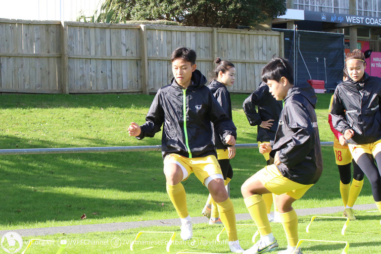 Miệt mài nâng cao trình độ và thể lực. (Ảnh: VFF)