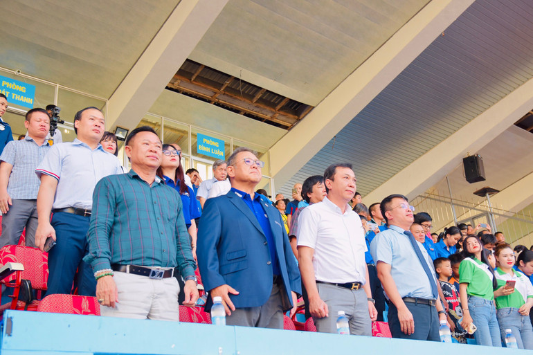 Các đại biểu tham dự Lễ bế mạc.