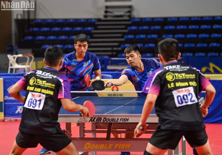 Bốn thành viên đội tuyển quốc gia chạm trán nhau tại trận chung kết đôi nam.