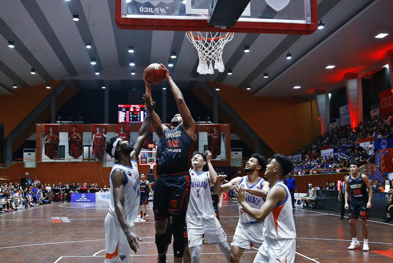 Thiếu Swint, John Fields chịu trách nhiệm gồng gánh điểm số cho Thang Long Warriors.