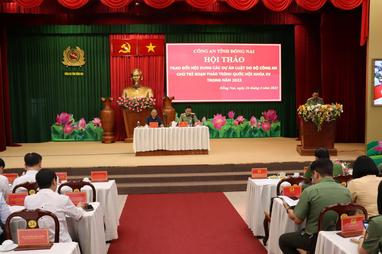 Quang cảnh hội thảo.