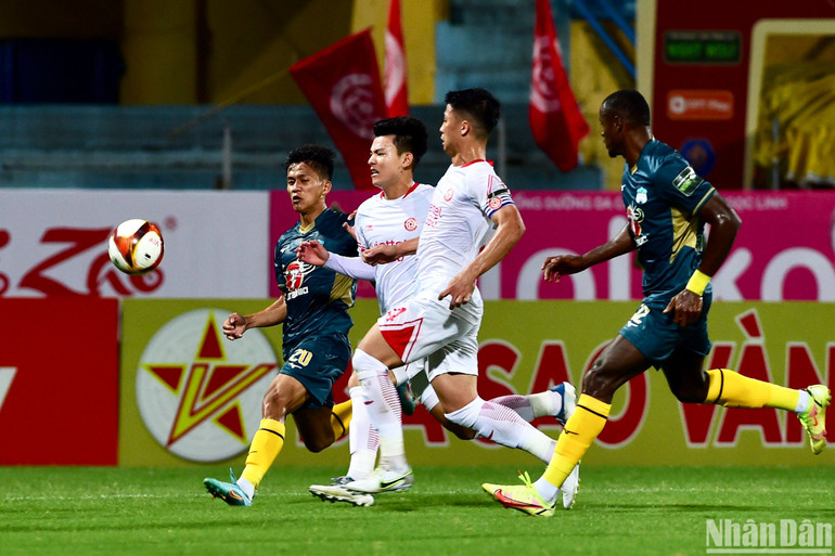 Viettel cố gắng tìm bàn gỡ nhưng không thể tạo ra cơ hội sắc nét.