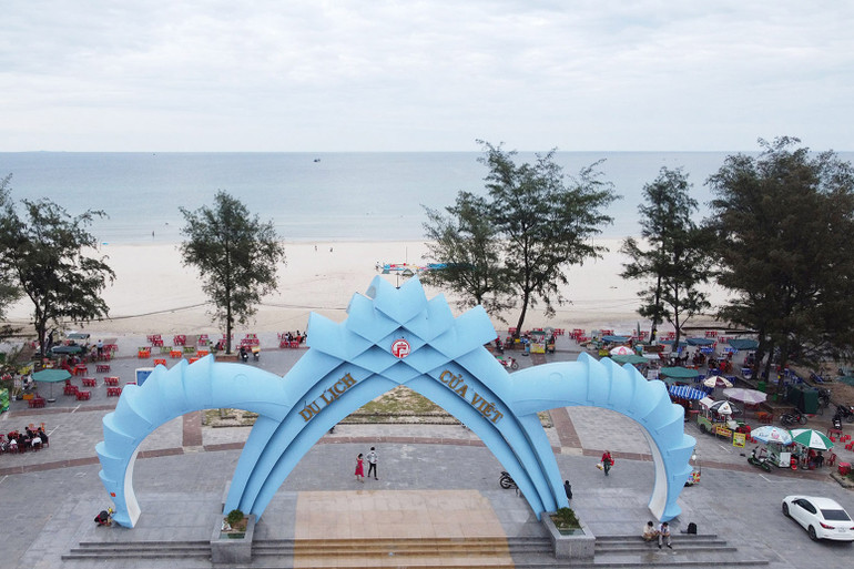 Lễ hội Văn hóa - Ẩm thực Việt Nam năm 2023 diễn ra tại Khu Dịch vụ du lịch Cửa Việt, thị trấn Cửa Việt, huyện Gio Linh.