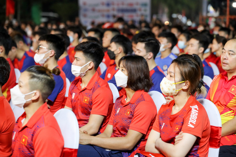 Đoàn Thể thao Việt Nam hướng đến mục tiêu Top 3 toàn đoàn tại SEA Games 32. Đoàn Thể thao Việt Nam hướng đến mục tiêu Top 3 toàn đoàn tại SEA Games 32.