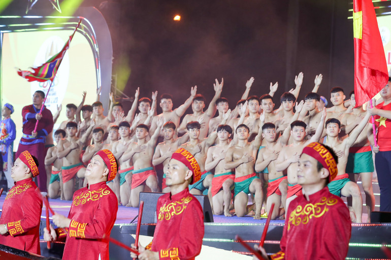 Các tiết mục gợi lên hào khí hướng tới SEA Games 32. Các tiết mục gợi lên hào khí hướng tới SEA Games 32.