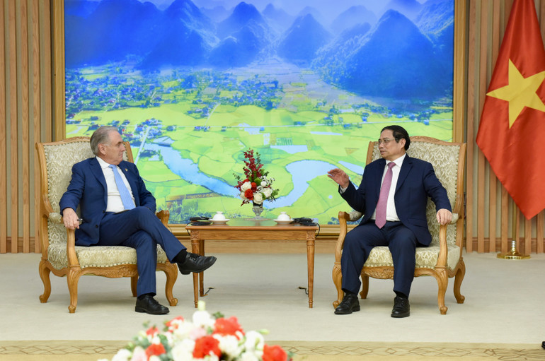 Thủ tướng Phạm Minh Chính tiếp Bộ trưởng Thương mại và Du lịch Australia Don Farrell.