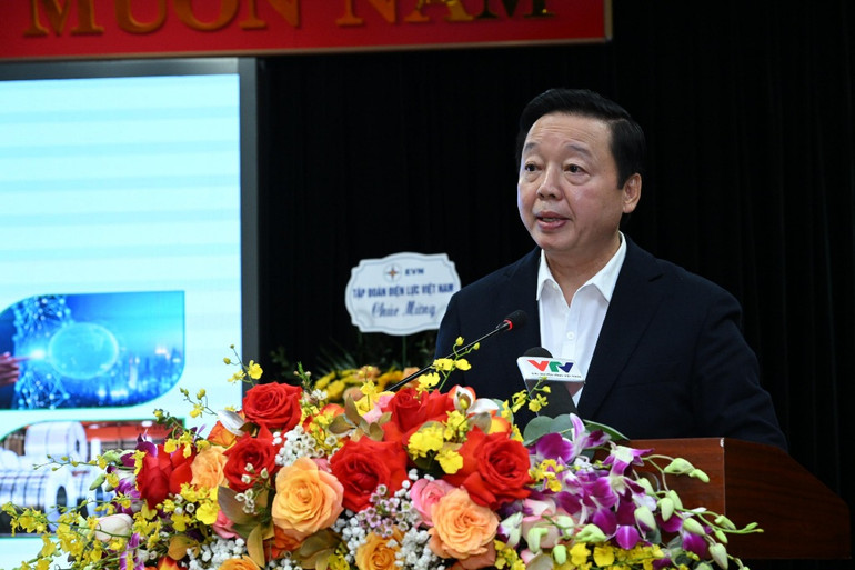 Phó Thủ tướng Trần Hồng Hà phát biểu ý kiến chỉ đạo Hội nghị.