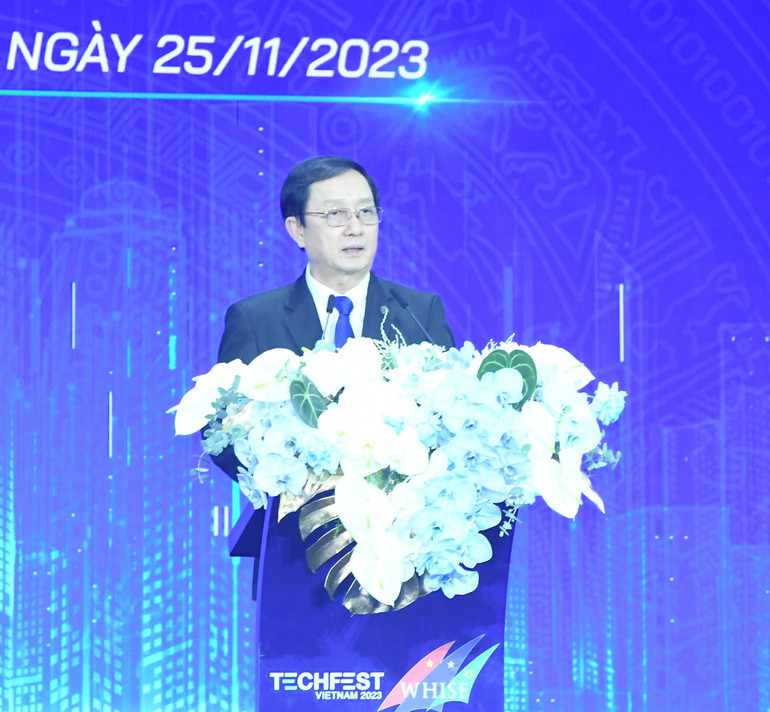 Bộ trưởng Khoa học và Công nghệ Huỳnh Thành Đạt phát biểu ý kiến tại sự kiện.