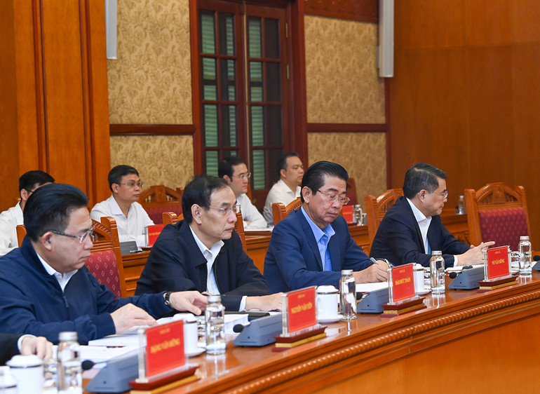 [Ảnh] Tổng Bí thư Nguyễn Phú Trọng chủ trì cuộc họp Thường trực Ban chỉ đạo Trung ương về phòng, chống tham nhũng, tiêu cực ảnh 3