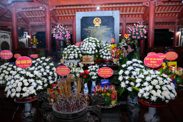 Đền thờ tưởng niệm các anh hùng liệt sĩ đã anh dũng hy sinh trên cung đường Truông Bồn huyền thoại.