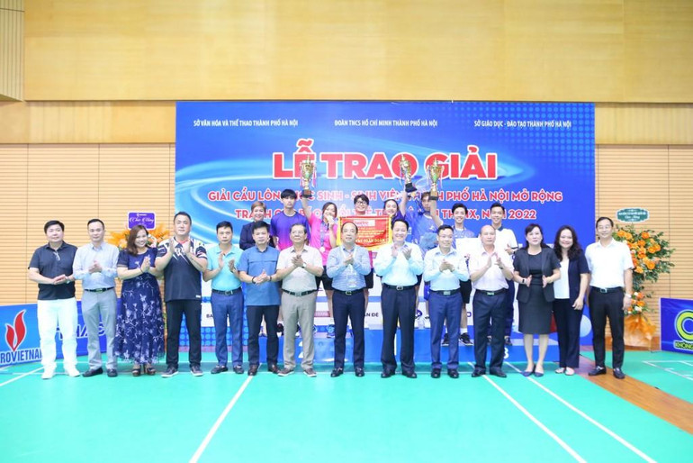 Giải cầu lông học sinh - sinh viên TP Hà Nội mở rộng tranh Cúp báo Tuổi trẻ Thủ đô lần thứ 9, năm 2022 đã khép lại với những thành công rực rỡ