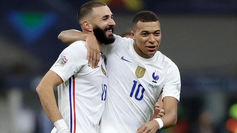 Tháng 10/2021, trong màu áo đội tuyển quốc gia Pháp, Karim Benzema ghi bàn thắng ở phút 80 để ấn định chiến thắng 2-1 trước đội tuyển Tây Ban Nha. Qua đó, Pháp cũng lần đầu tiên giành chức vô địch UEFA Nations League.