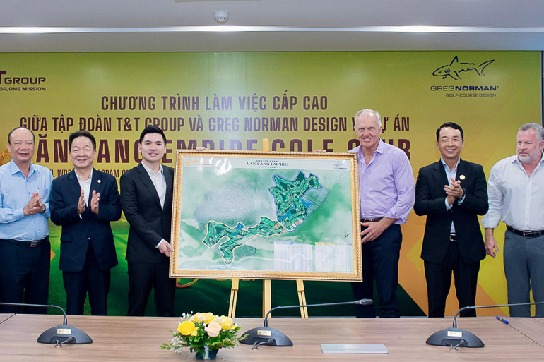 Lãnh đạo T&T Group cùng ông Greg Norman đồng thuận về thiết kế tổng thể của dự án.