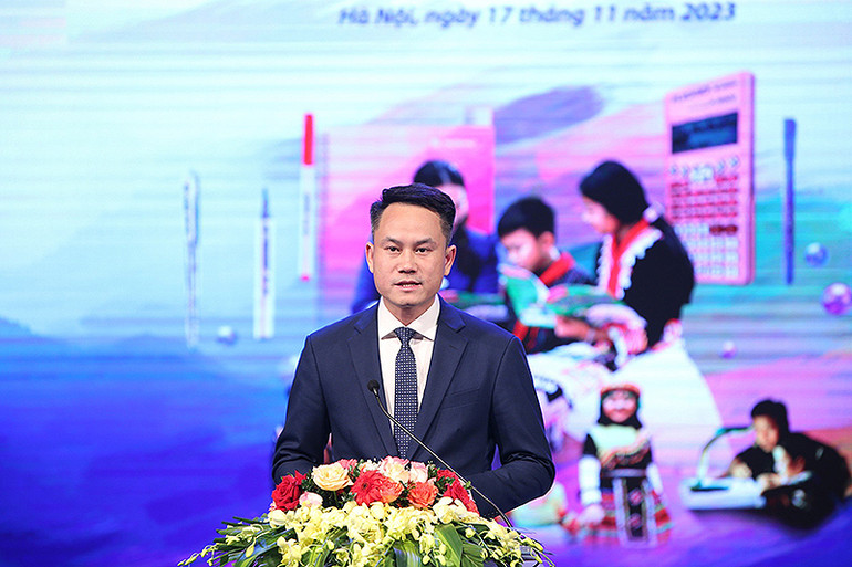 Anh Nguyễn Kim Quy phát biểu ý kiến tại buổi lễ tuyên dương. Anh Nguyễn Kim Quy phát biểu ý kiến tại buổi lễ tuyên dương.