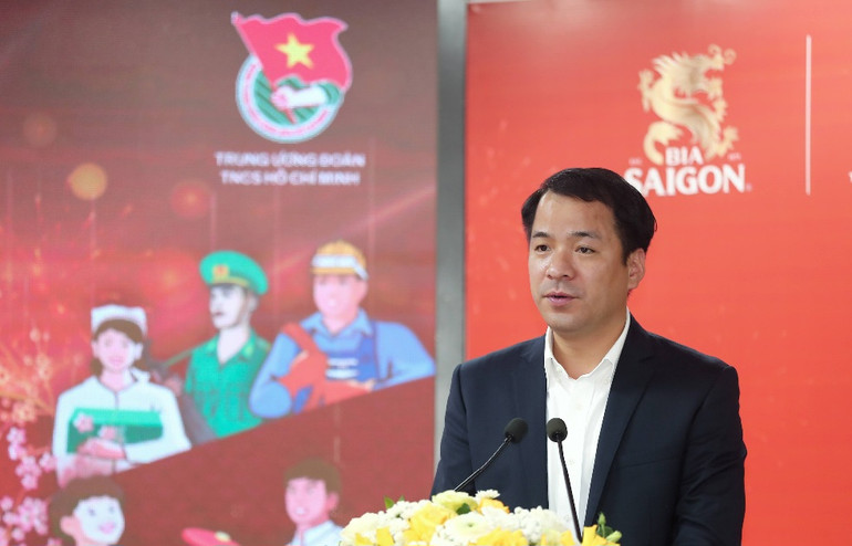 Đồng chí Ngô Văn Cương phát biểu ý kiến.