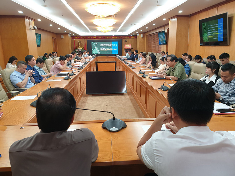 Các đại biểu dự hội nghị tại điểm cầu Đảng ủy Khối các cơ quan Trung ương.