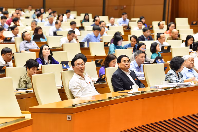 [Ảnh] Bộ trưởng Khoa học và Công nghệ, Bộ trưởng Giao thông vận tải đăng đàn trả lời chất vấn ảnh 2